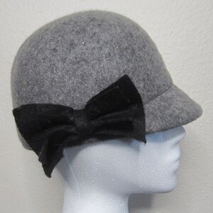 Wool Girls Grey Hat with Black Bow detail - Size 1-4Y